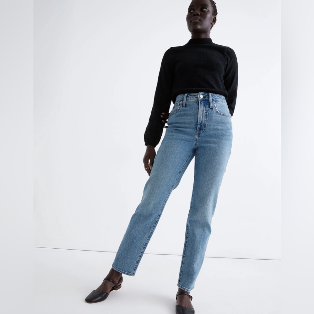 Madewell The Curvy Perfect Vintage Straight Jean in Hoye Wash